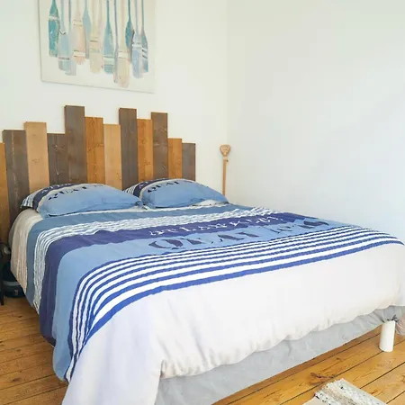 Дом отдыха Jolie Maison A Etage Vue Chenal, Quartier La Chaume - 5 Personnes