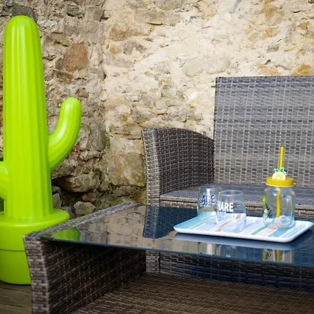 Jolie Maison A Etage Vue Chenal, Quartier La Chaume - 5 Personnes Дом отдыха