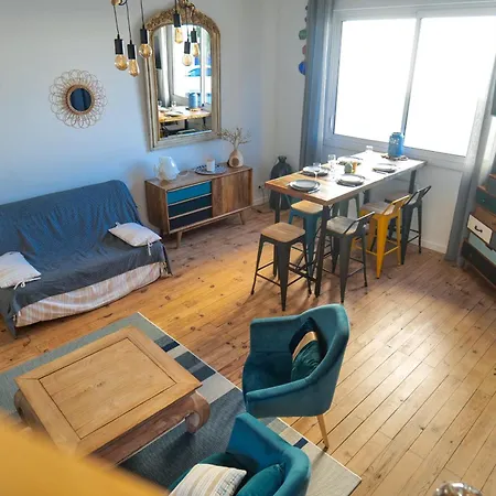 別荘 Jolie Maison A Etage Vue Chenal, Quartier La Chaume - 5 Personnes レ・サ​​ーブル・ドロンヌ